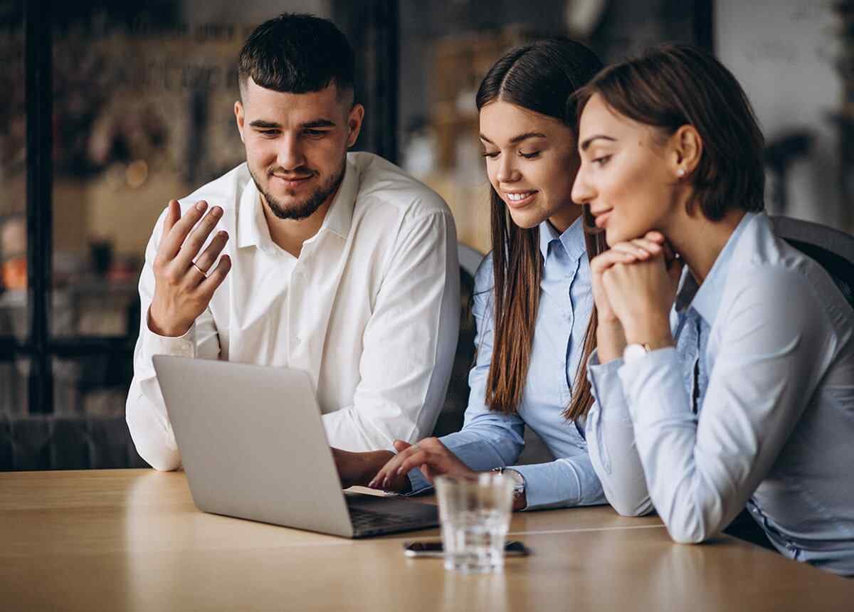 Maliyyə <strong>Hesablaşmalar</strong>